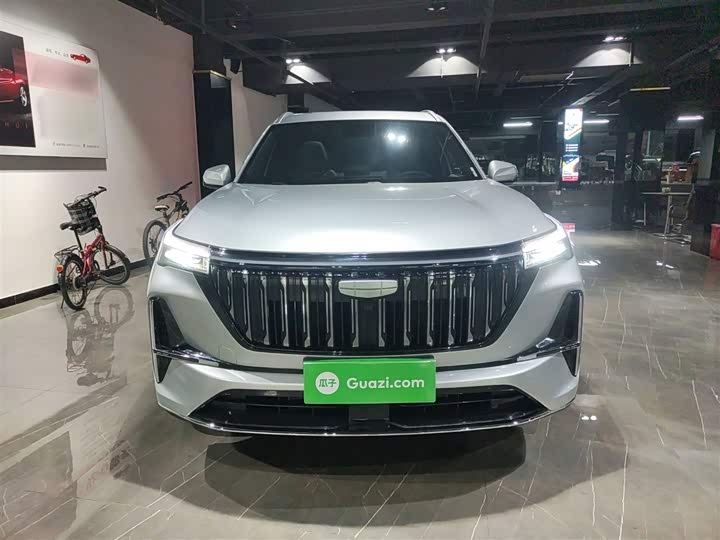 Фото 3 - Geely Atlas L