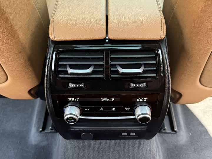 Фото 12 - BMW 6 Series GT