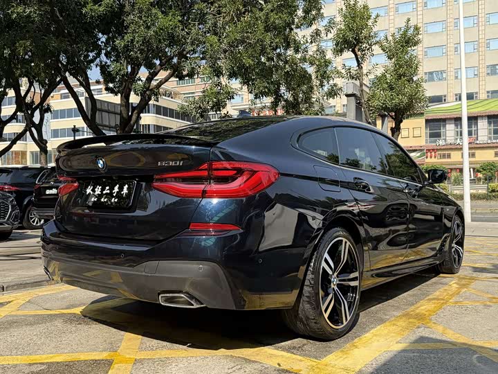 Фото 5 - BMW 6 Series GT