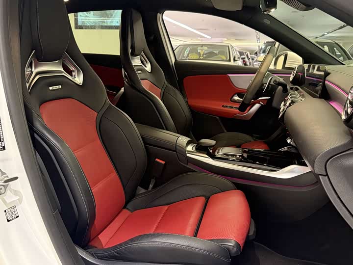 Фото 4 - Mercedes-Benz A-Class AMG