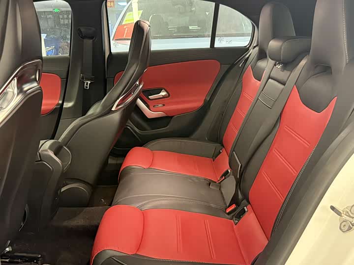 Фото 6 - Mercedes-Benz A-Class AMG