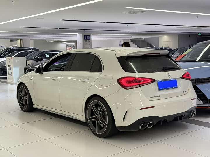 Фото 9 - Mercedes-Benz A-Class AMG