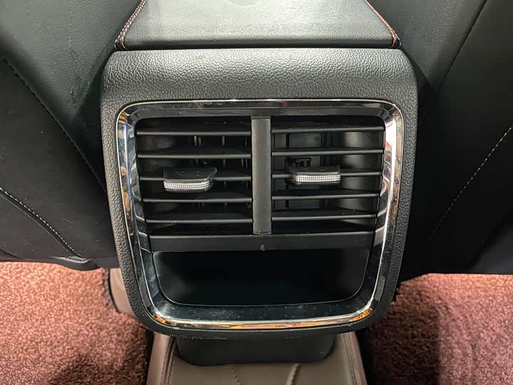 Фото 12 - Skoda Octavia Pro