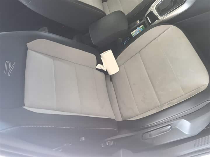 Фото 25 - Volkswagen T-Roc