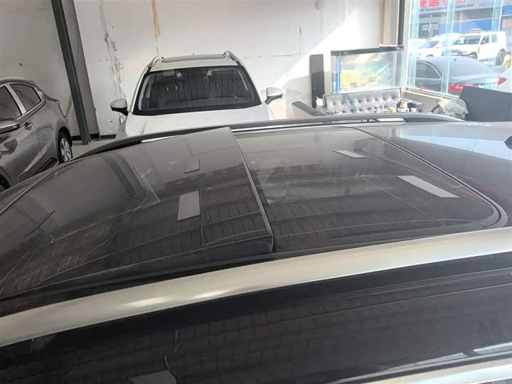 Фото 27 - Volkswagen T-Roc