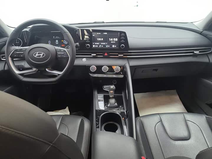 Фото 12 - Hyundai Elantra N line