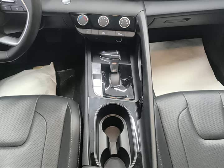 Фото 16 - Hyundai Elantra N line