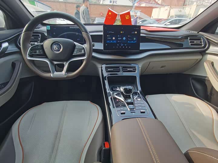 Фото 11 - BYD Qin Plus