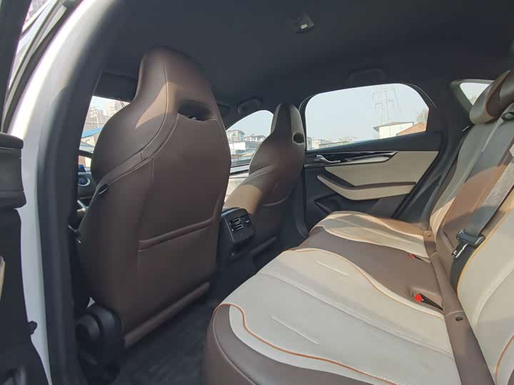 Фото 15 - BYD Qin Plus