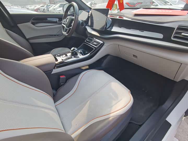 Фото 9 - BYD Qin Plus