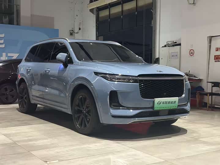 Фото 3 - LiXiang One