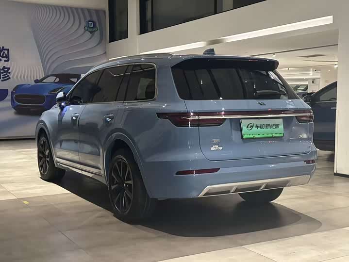 Фото 7 - LiXiang One