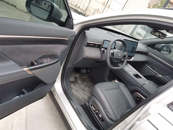 Фото 14 - Dongfeng Yipai eπ 008