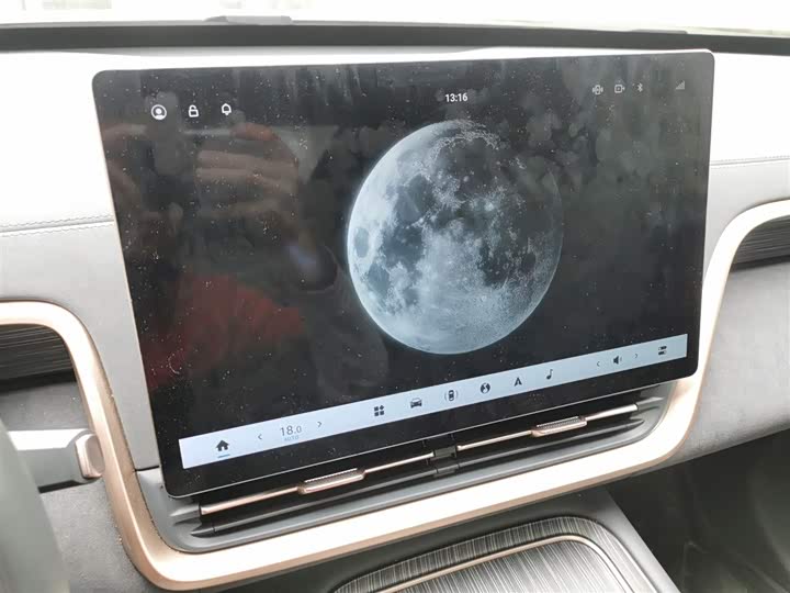 Фото 6 - Dongfeng Yipai eπ 008