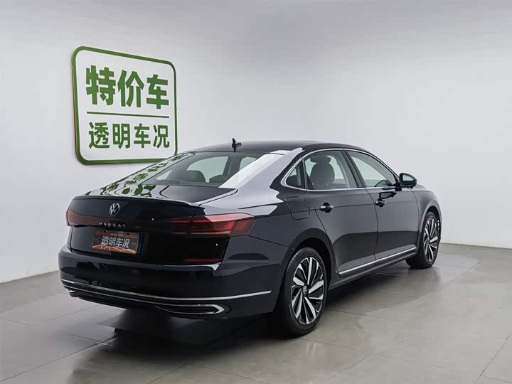 Фото 2 - Volkswagen Passat