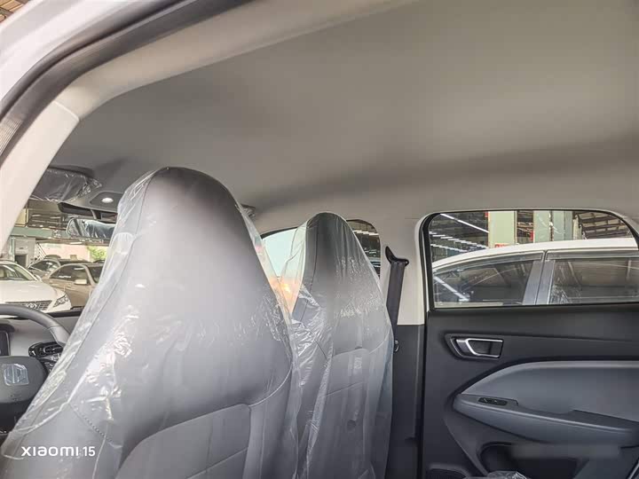 Фото 14 - Leapmotor T03