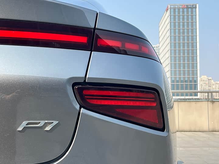 Фото 14 - XPeng P7