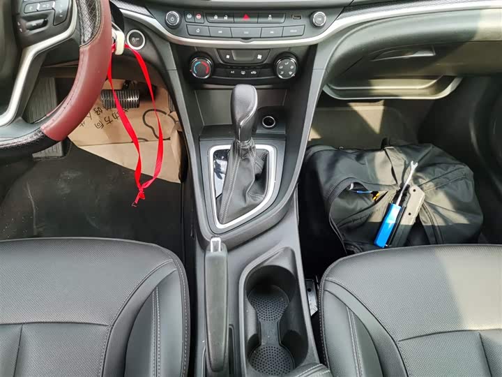 Фото 14 - Buick Excelle GT