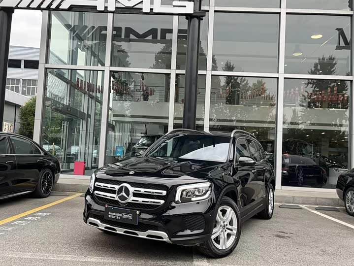 Фото 1 - Mercedes-Benz GLB-Class