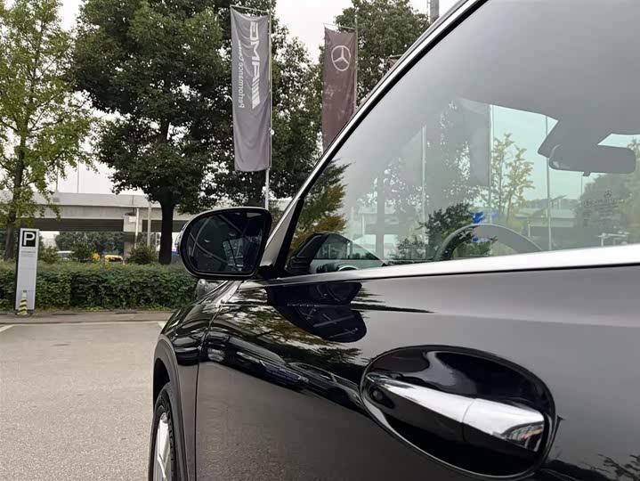 Фото 11 - Mercedes-Benz GLB-Class