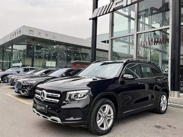 Фото 4 - Mercedes-Benz GLB-Class