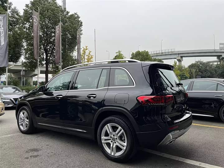 Фото 8 - Mercedes-Benz GLB-Class