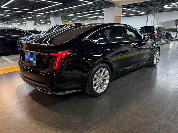 Фото 11 - Cadillac CT5