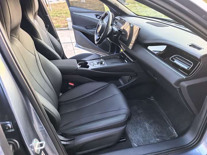 Фото 9 - BYD Seal 06 Hybrid/EV