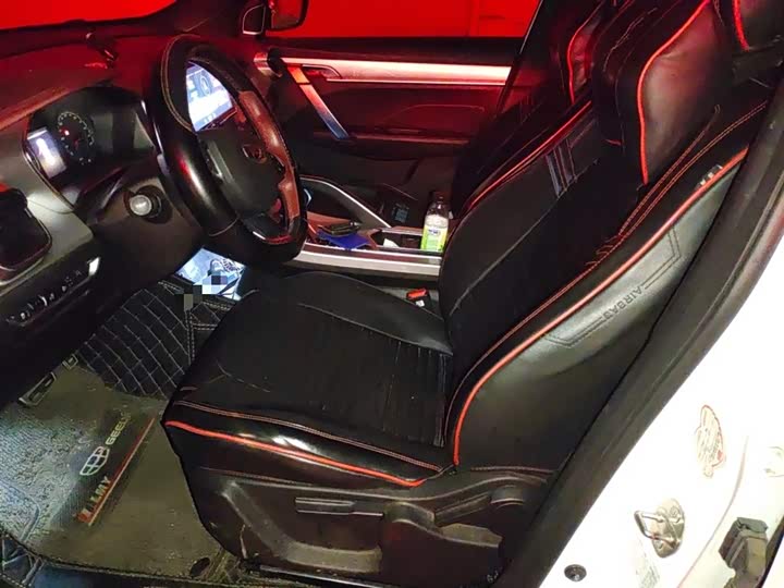 Фото 8 - Geely Coolray