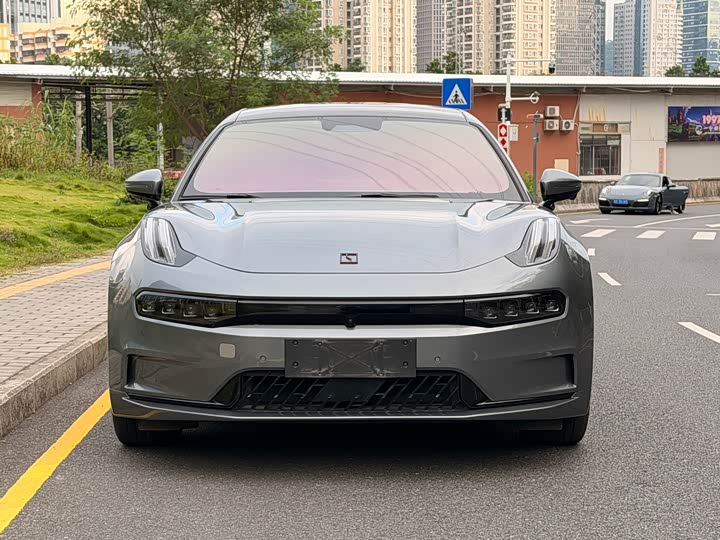 Фото 3 - Zeekr 001