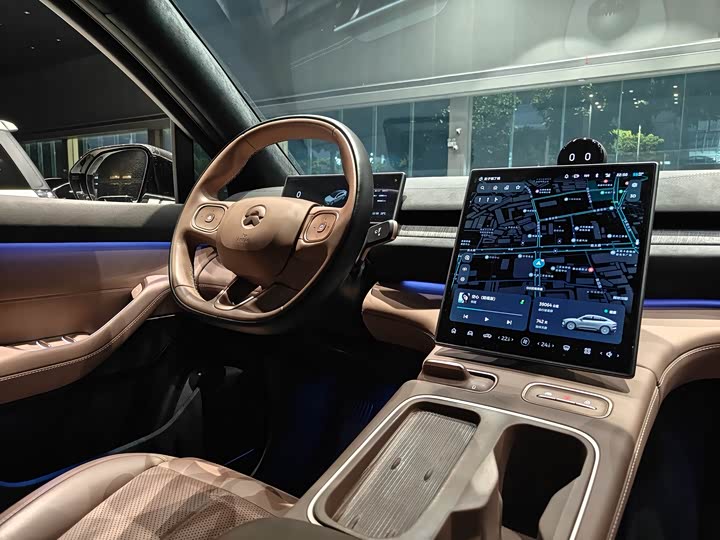 Фото 8 - Nio EC6