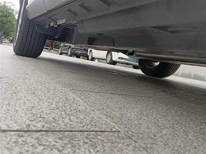 Фото 15 - Toyota RAV4