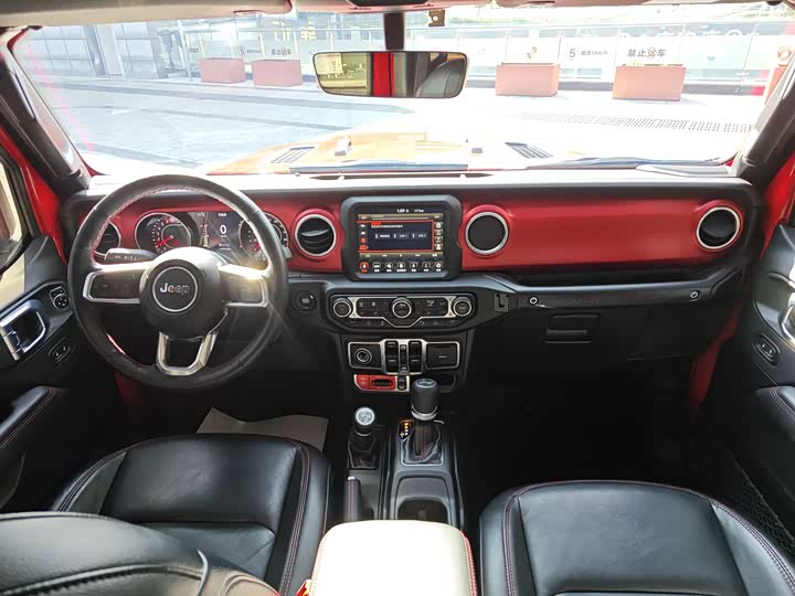 Фото 6 - Jeep Wrangler