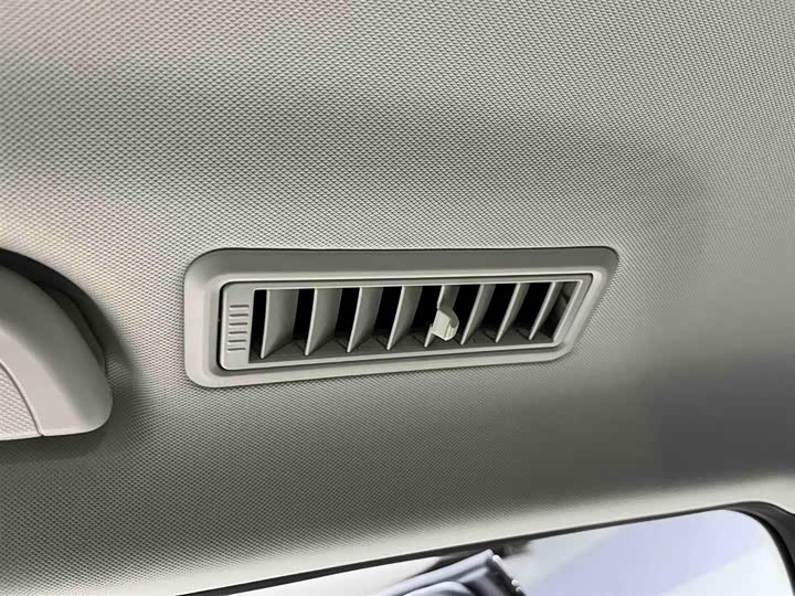 Фото 16 - Geely Jiaji