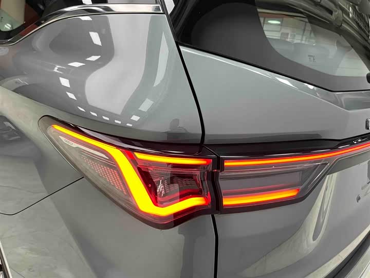 Фото 21 - Geely Jiaji