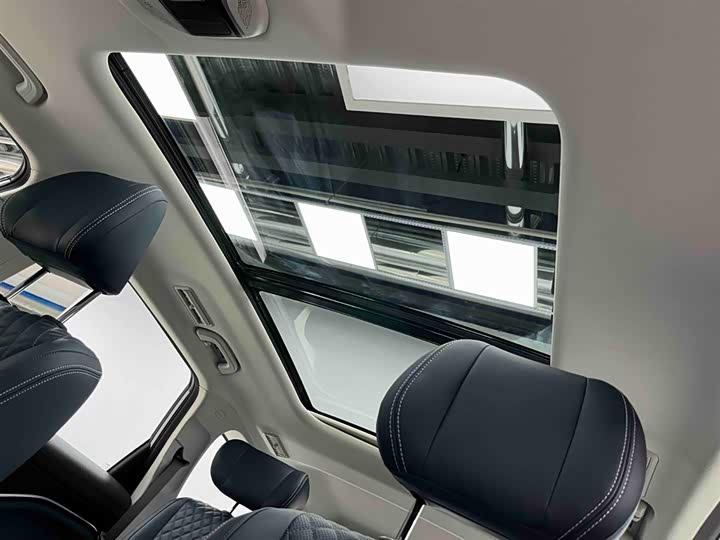 Фото 9 - Geely Jiaji