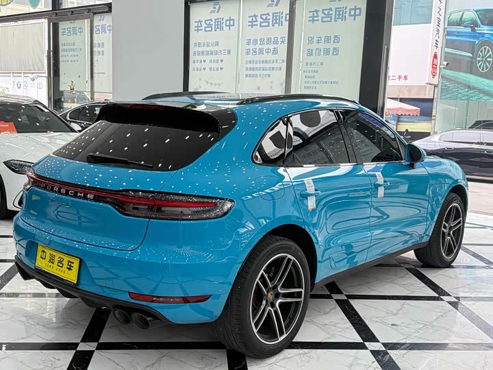 Фото 13 - Porsche Macan