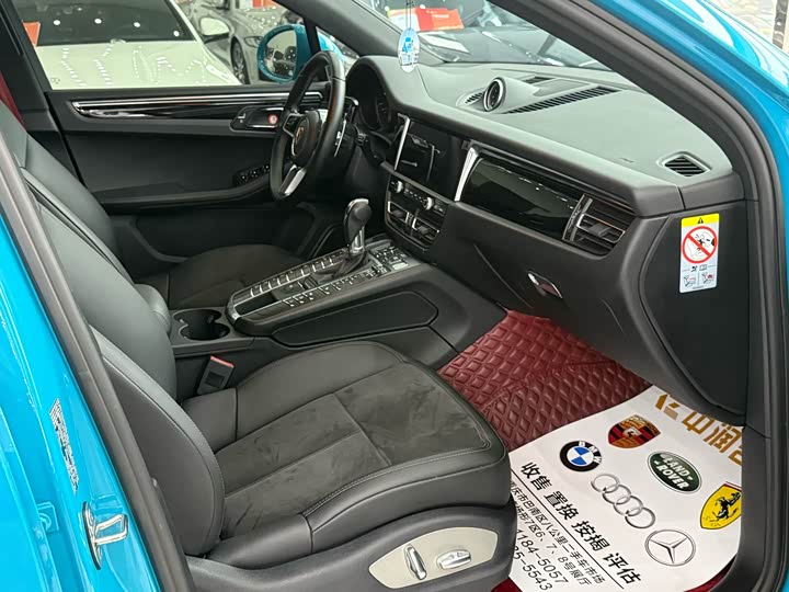 Фото 8 - Porsche Macan