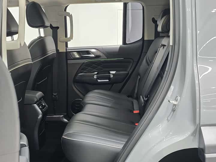 Фото 7 - Tank 300