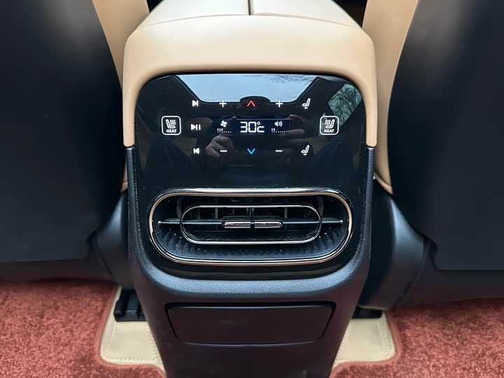 Фото 5 - Leapmotor C11