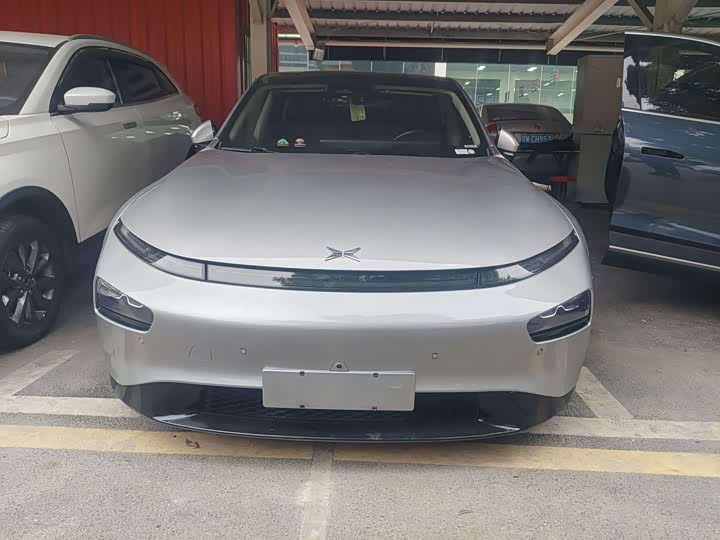 Фото 2 - XPeng P7