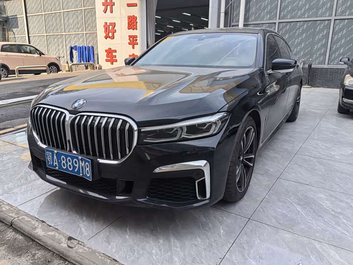 Фото 1 - BMW 7 Series