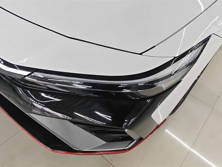 Фото 5 - Hyundai Elantra N line