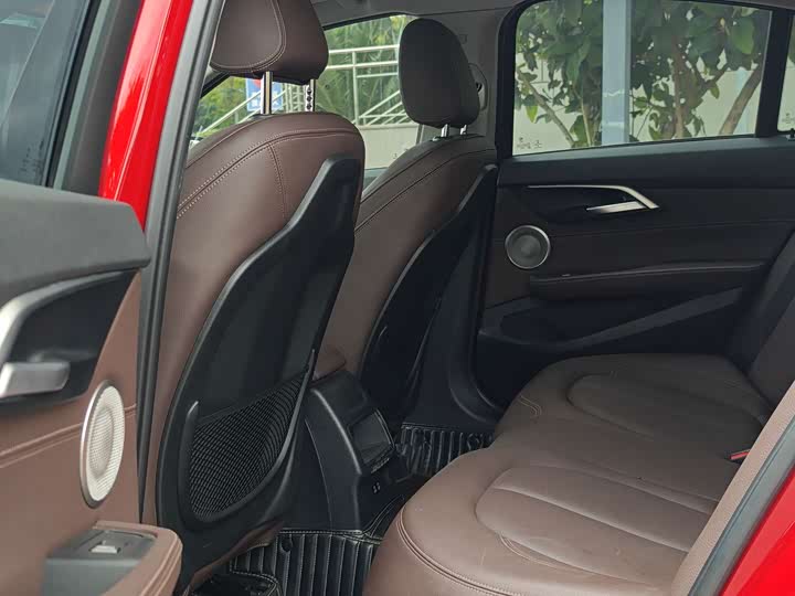 Фото 11 - BMW 1 Series