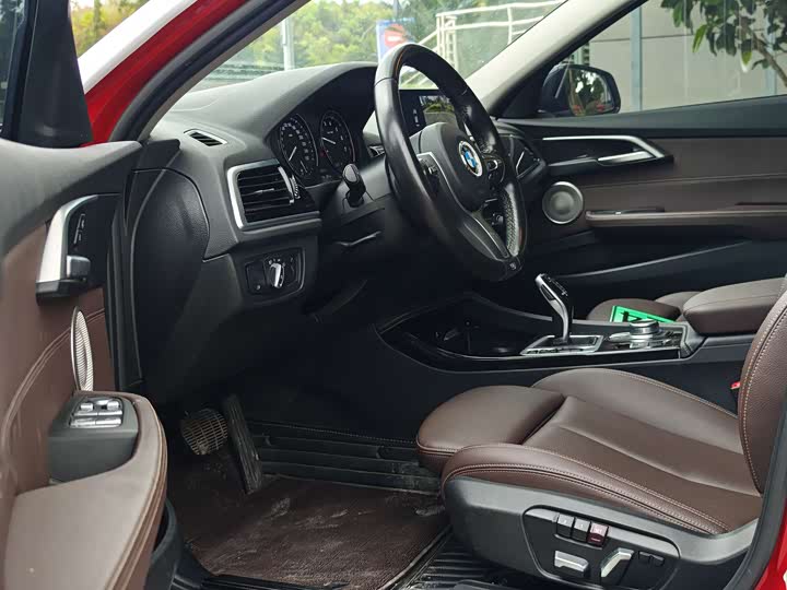 Фото 8 - BMW 1 Series