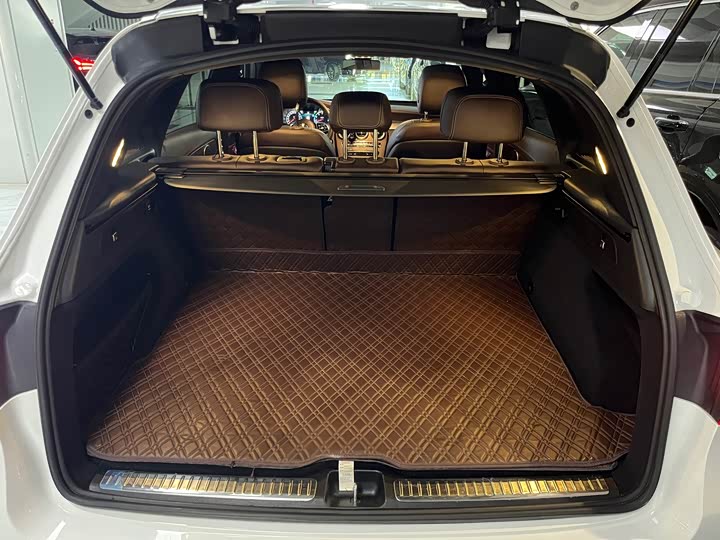 Фото 11 - Mercedes-Benz GLC-Class