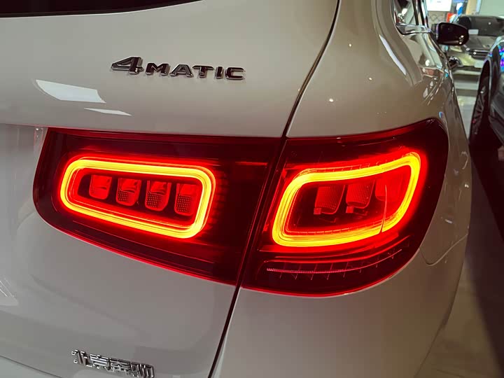 Фото 13 - Mercedes-Benz GLC-Class