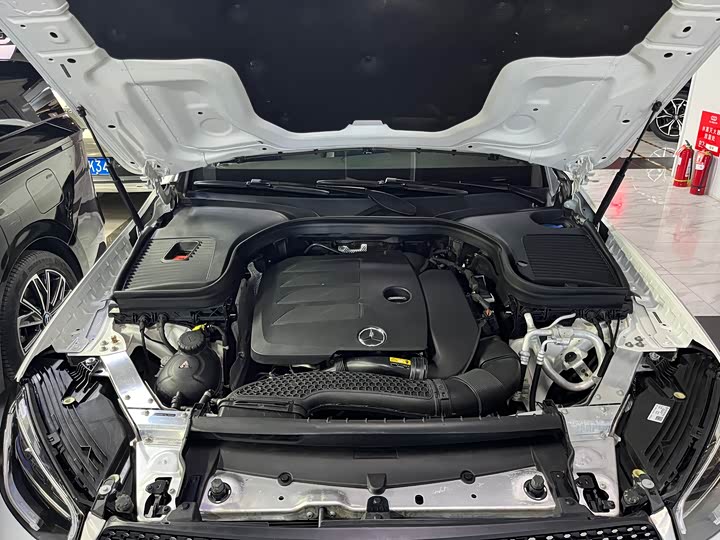 Фото 15 - Mercedes-Benz GLC-Class