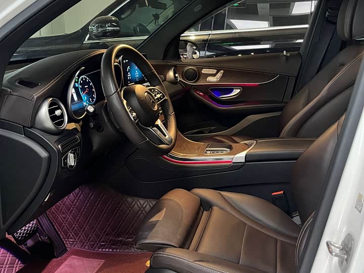 Фото 16 - Mercedes-Benz GLC-Class