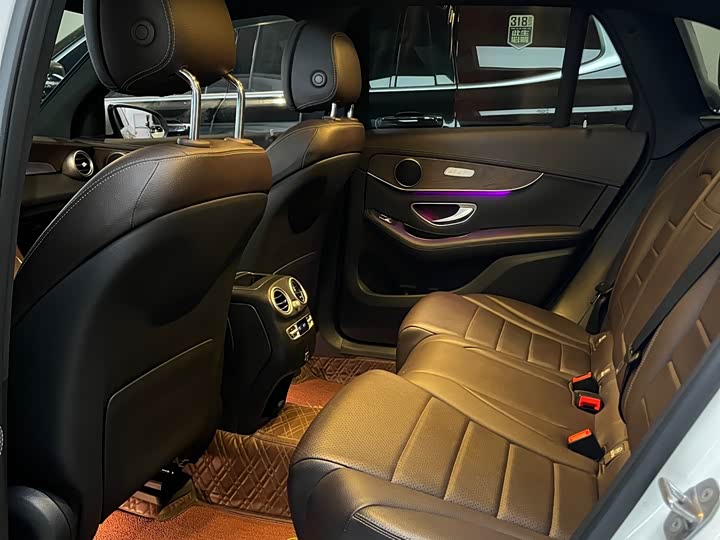 Фото 17 - Mercedes-Benz GLC-Class